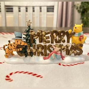 Disney Classic Pooh Merry Christmas Figurine